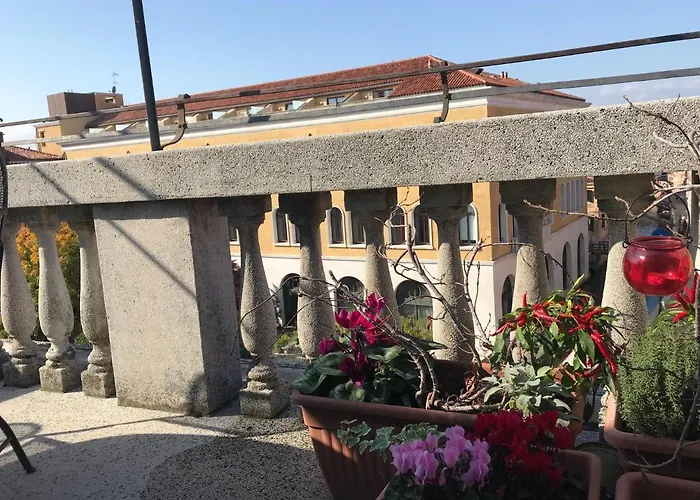 شقة Homes & Holidays Art District