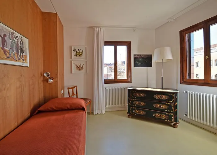 Apartment Homes & Holidays Art District Venice