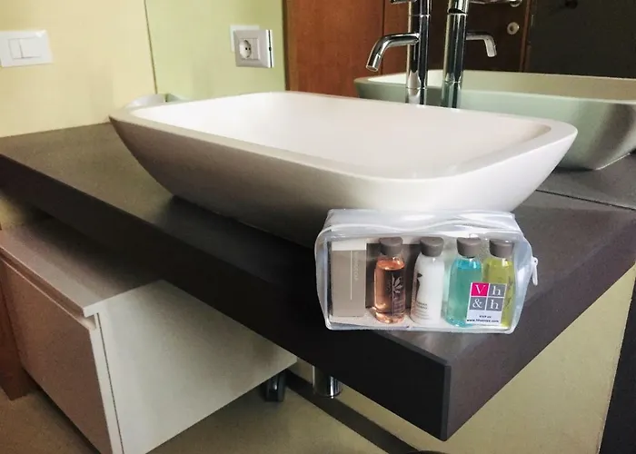 Apartment Homes & Holidays Art District